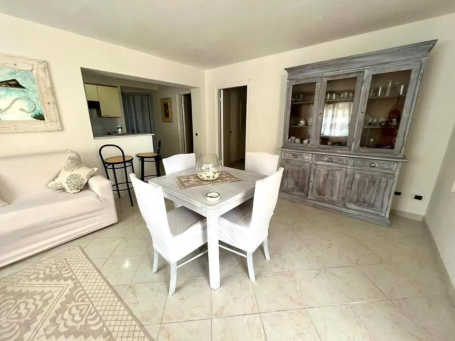 Apartment Appartamento A Golfo Aranci Italy